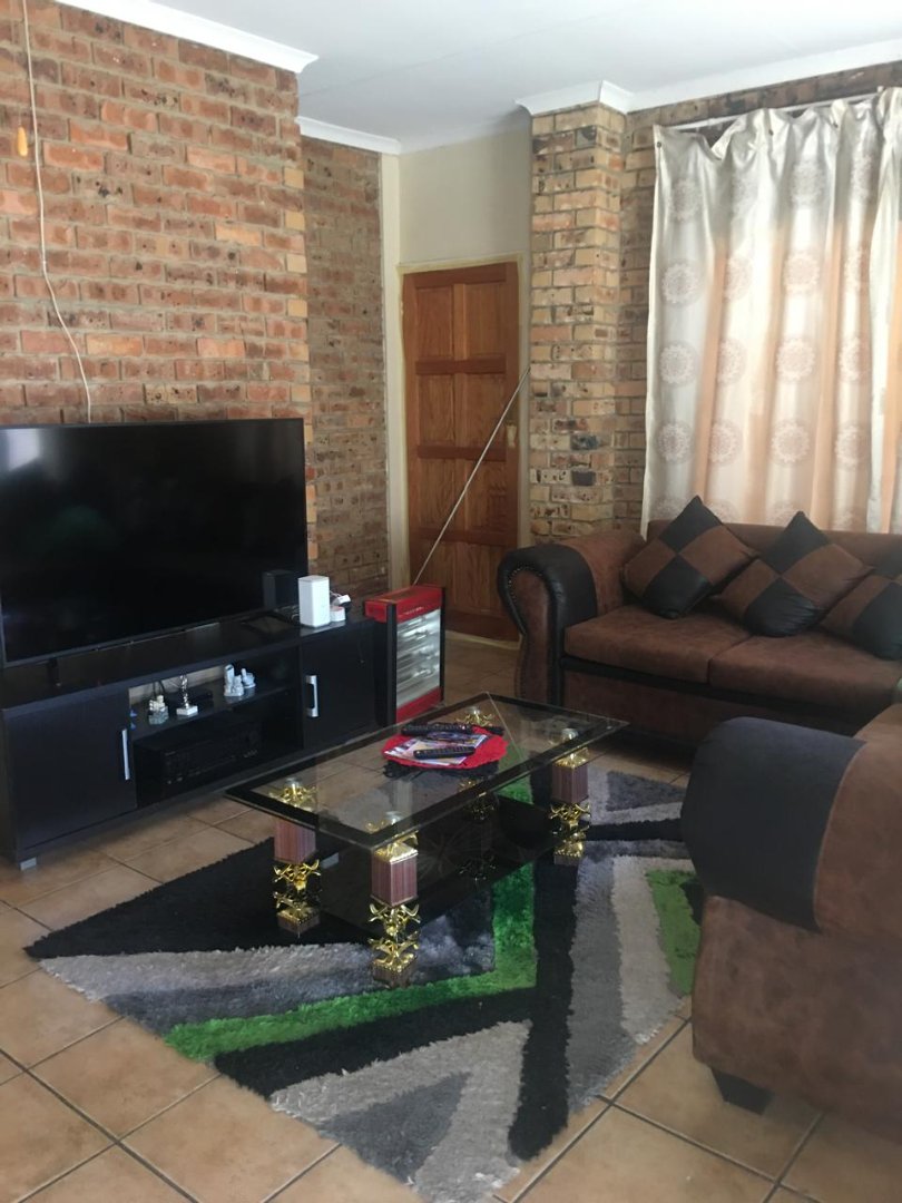 10 Bedroom Property for Sale in Orkney North West